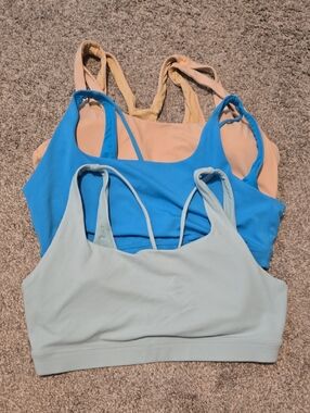 Athleta Strappy Seamless Sports Bras - Blue, Peach & Light Gray